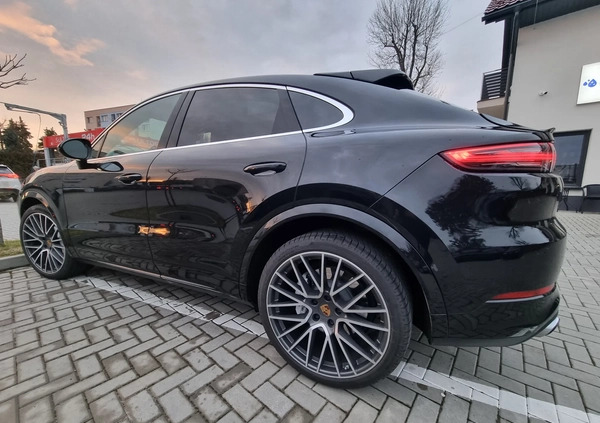 Porsche Cayenne cena 459000 przebieg: 19500, rok produkcji 2021 z Halinów małe 37